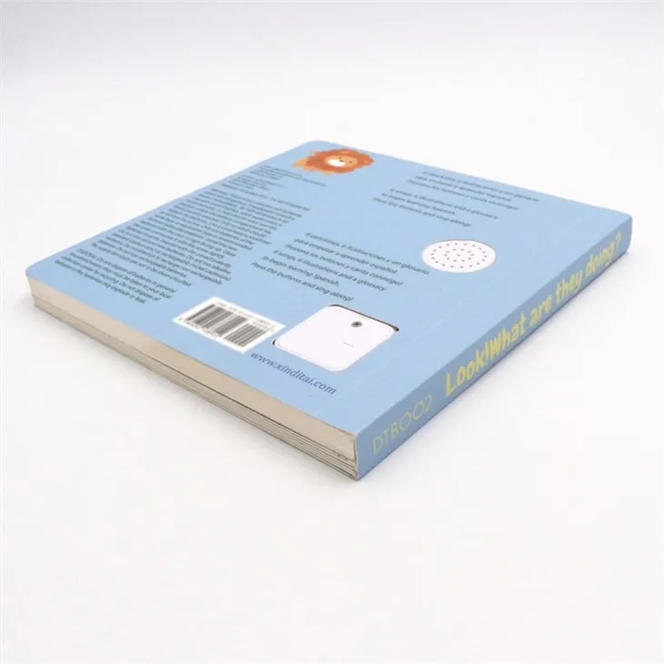 Hangosan hangos, zajos tűzoltóautó-könyv